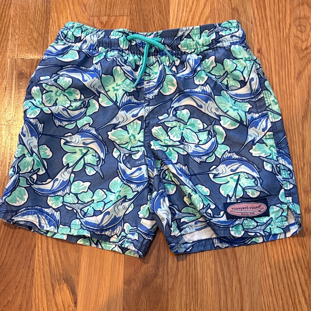 Vineyard Vines Blue and Green Fish Print Shorts